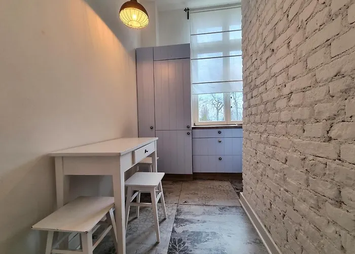 Euro24 Akacja - 2 Pokoje, 2 Antresole - Centrum, Blisko Plazy, Prywatny Parking Apartamento